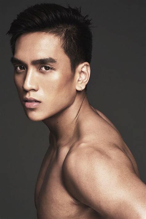 Grand Boyzone: Filipinos Hunks.